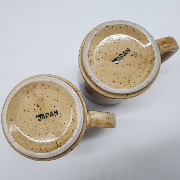 Vintage Handmade Speckled Ceramic Mugs With Floral Design & Japan Mark - Picture 6 of 6